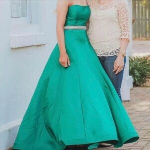 Mac Duggal Strapless Emerald Prom Dress